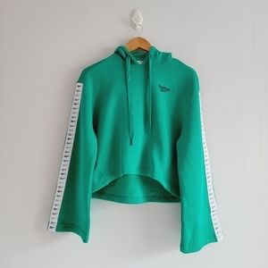 ☀️Reebok Green Cropped Hoodie